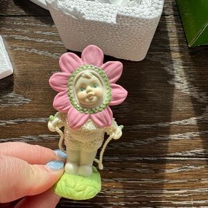 Snowbabies Flutters and Flowers dept. 56 figure